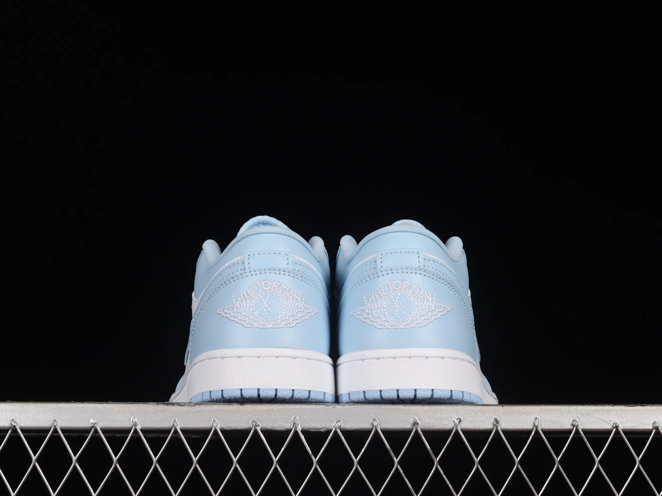 All categories Air Jordan Jordan series basketball shoes Air Jordan 1 Low G version pure original Air Jordan 1 Low "Aluminum" AJ1 Joe 1 new North Carolina blue DC0774-141